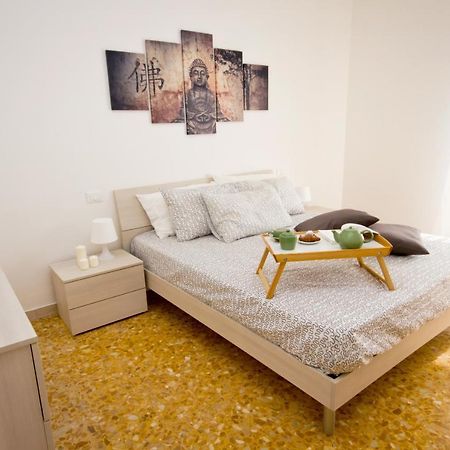 Apt Luminoso, Spazioso Con Aria Condiz E Bici Виареджо Экстерьер фото